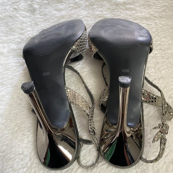 Vintage Guess Metallic Silver Snake Print Strapy Heels - Picture 8 of 14